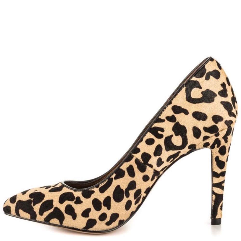 DV DOLCE VITA Oaklee Pumps size 6.5